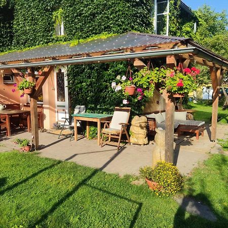 Apartment In Blossom Garden Nove Mesto pod Smrkem Bagian luar foto